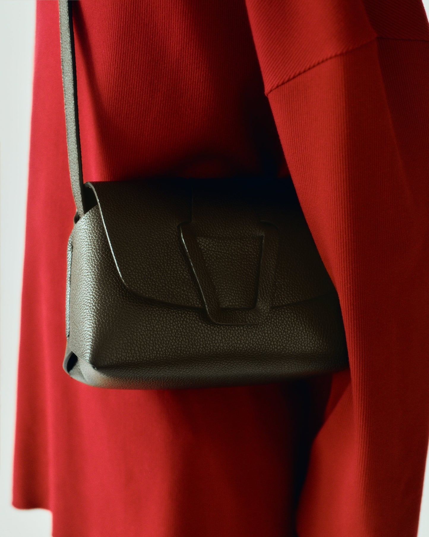 MABRA CROSSBODY GRAINY - Woven Detailed Crossbody Bag