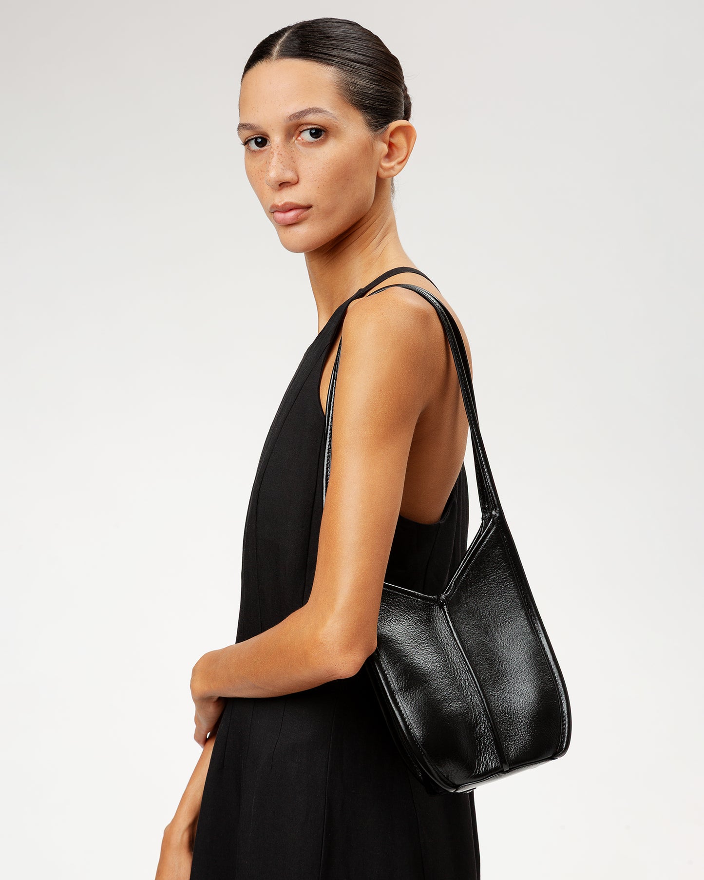 CALELLA BUCKET LEATHER - Leather-trimmed Shoulder Bag
