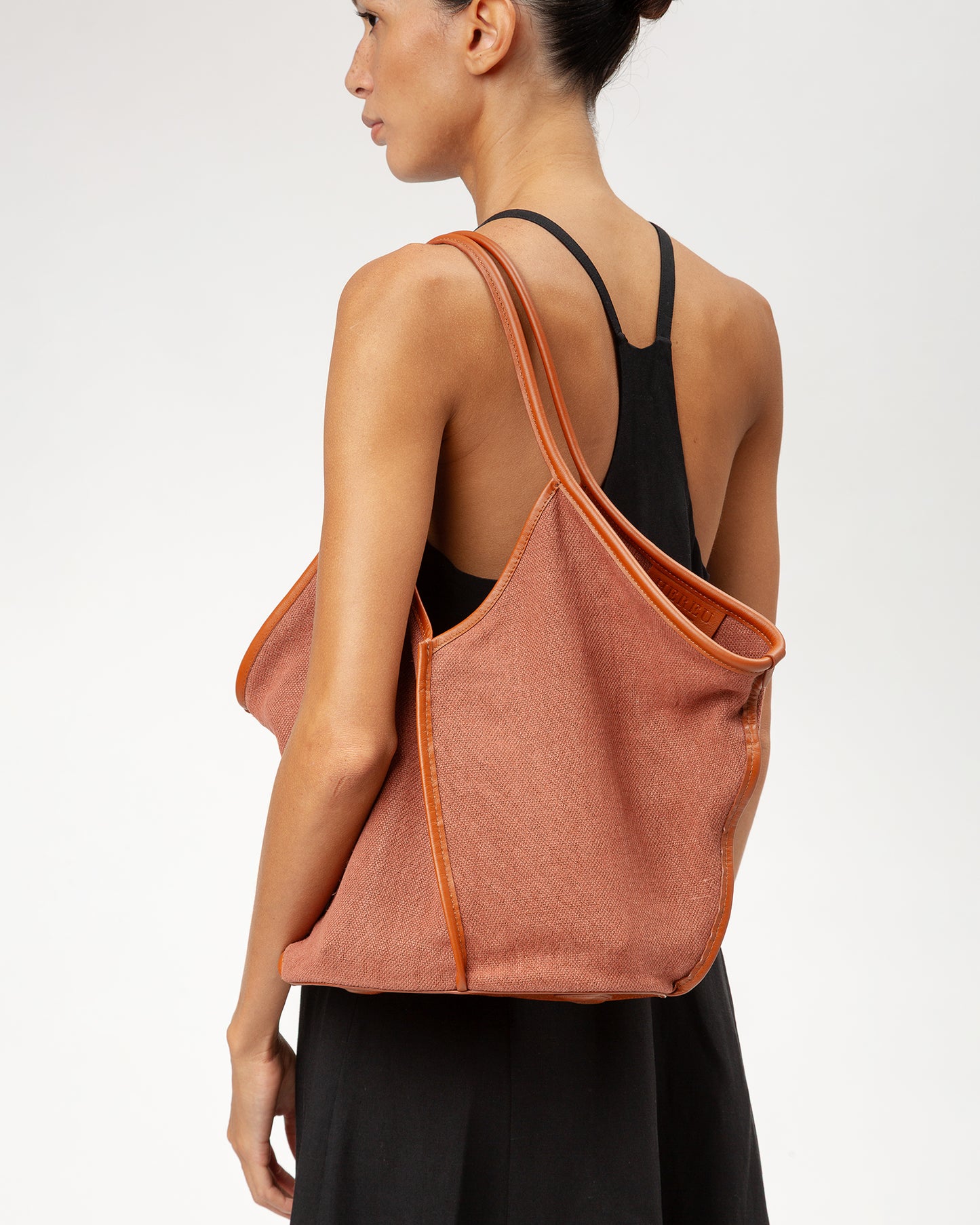 CALELLA SOFT LINEN - Leather-trimmed Tote Bag
