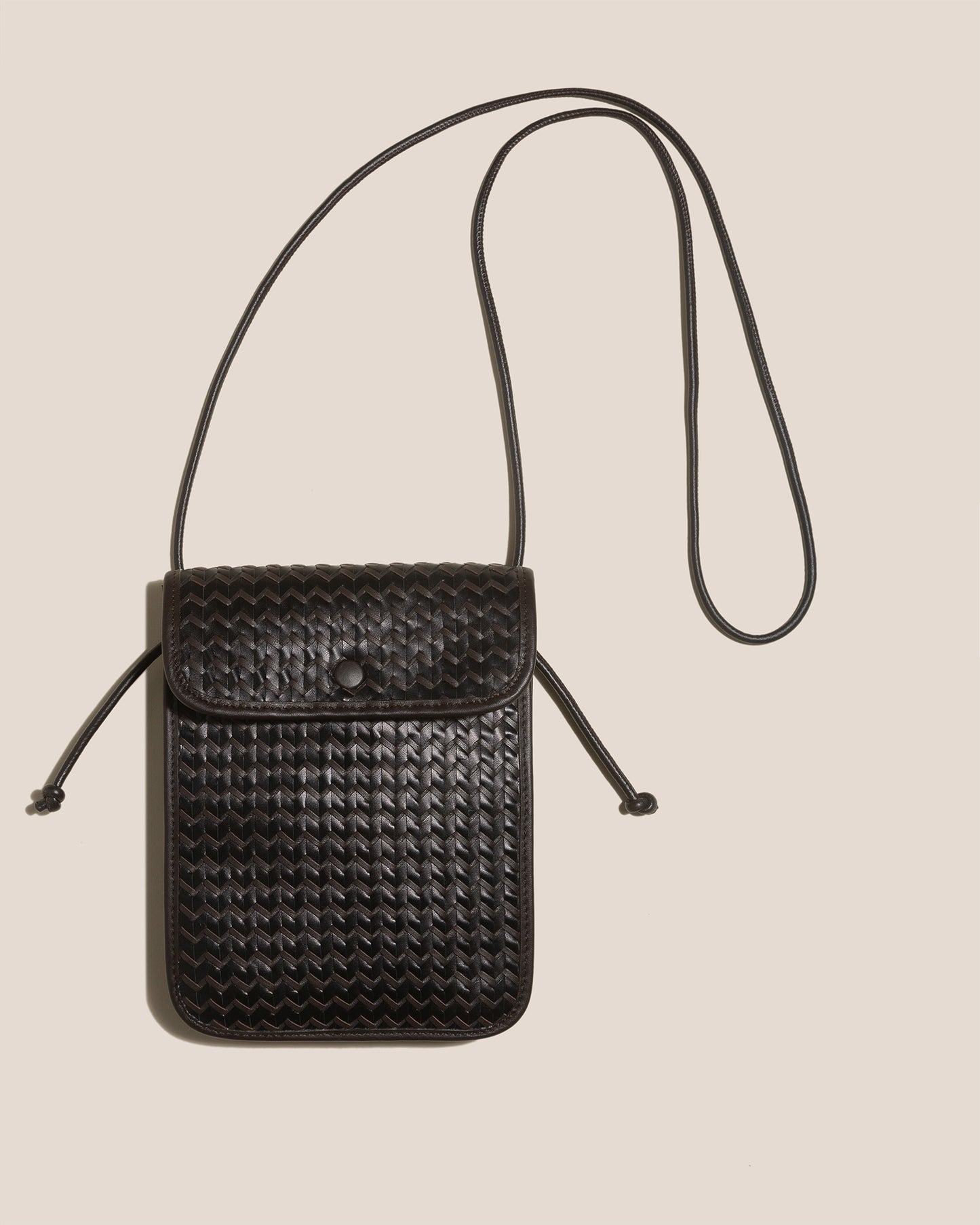 TERRA WOVEN - Square-Flat Crossbody Bag