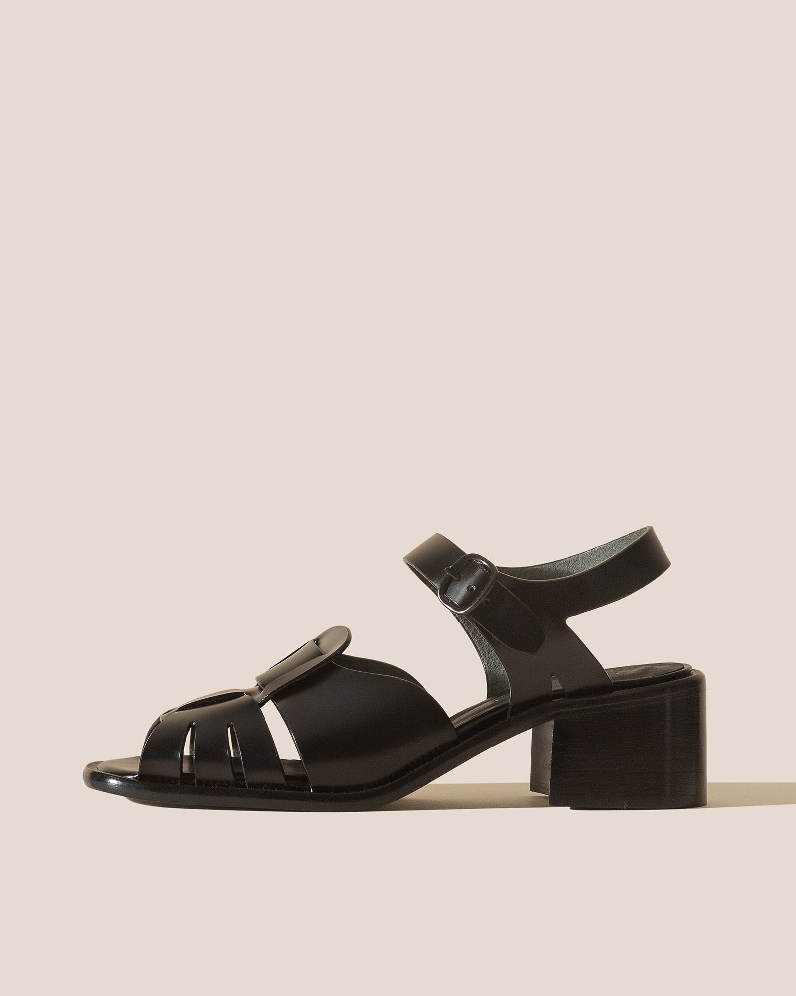 ANCORA SQUARED HEELED Open Toe Fisherman Sandal