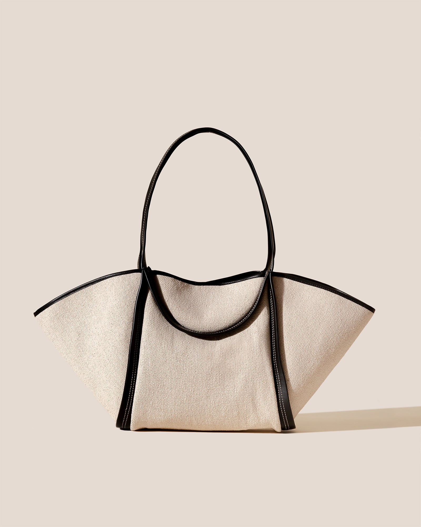 【HEREU】FONOL BASKET Leather-Trimmed Handwoven Basket FONOL BASKET - Leather-Trimmed Handwoven Basket – Hereu Studio