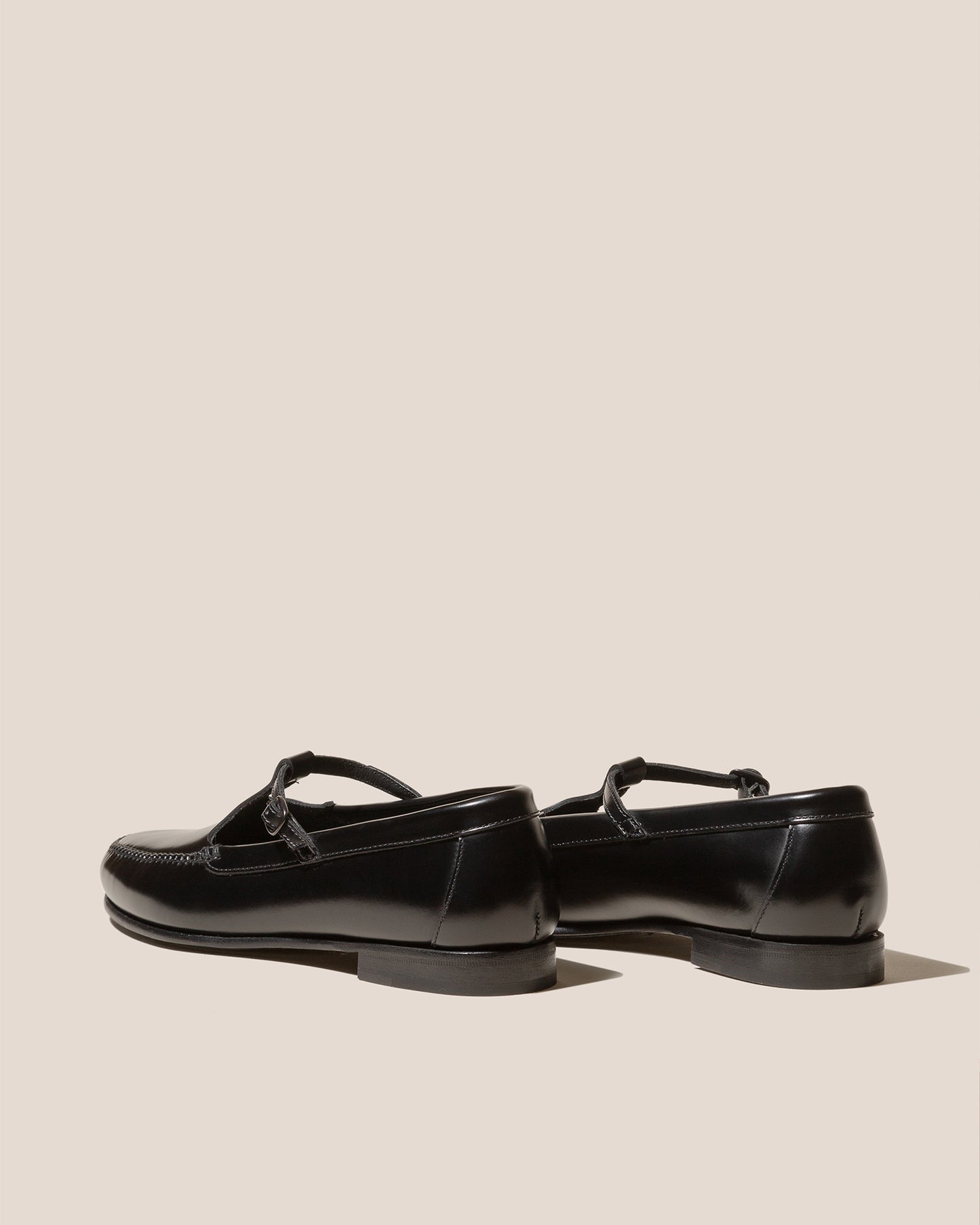 ALCALA - T-bar Loafer