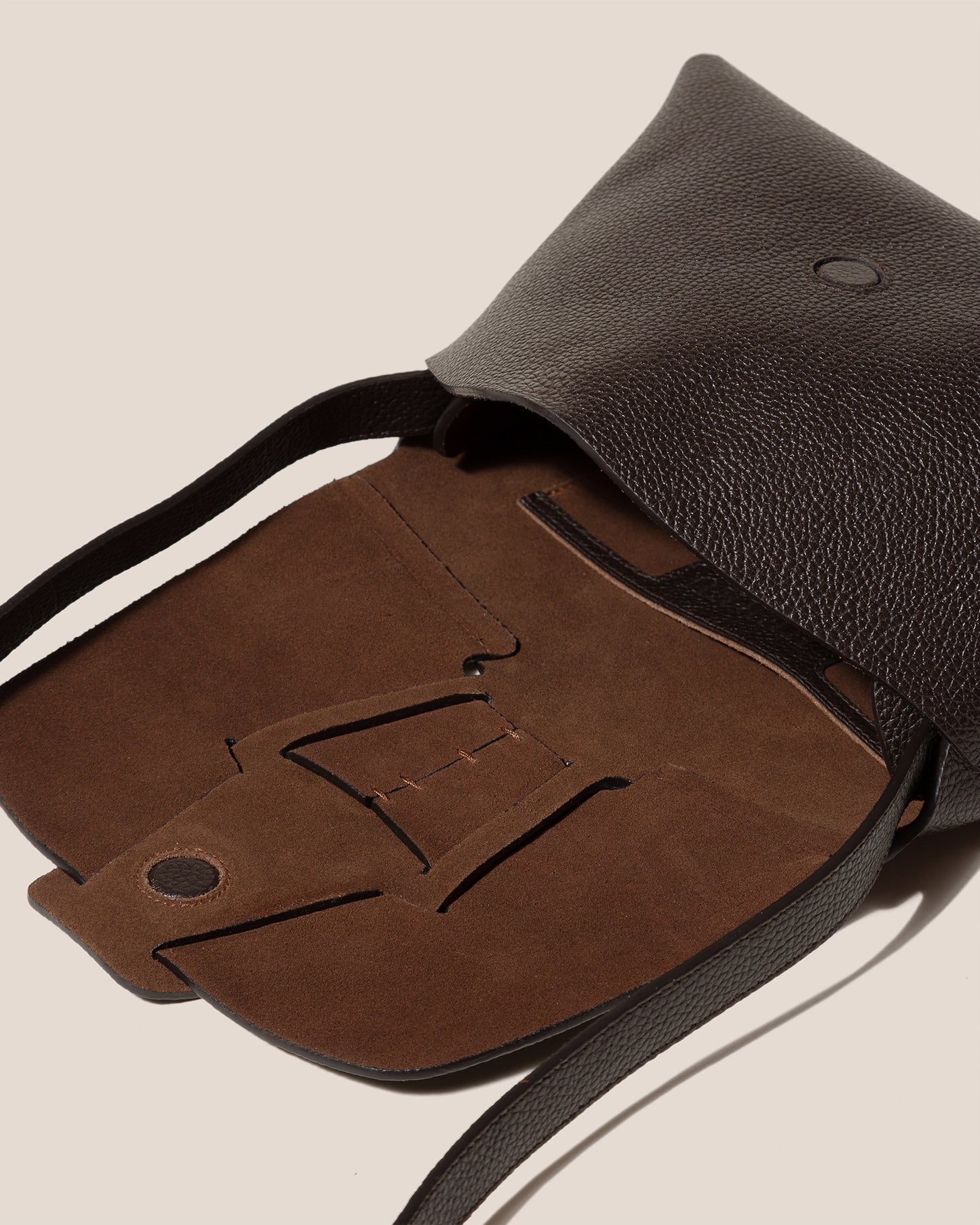 MABRA CROSSBODY GRAINY - Woven Detailed Crossbody Bag
