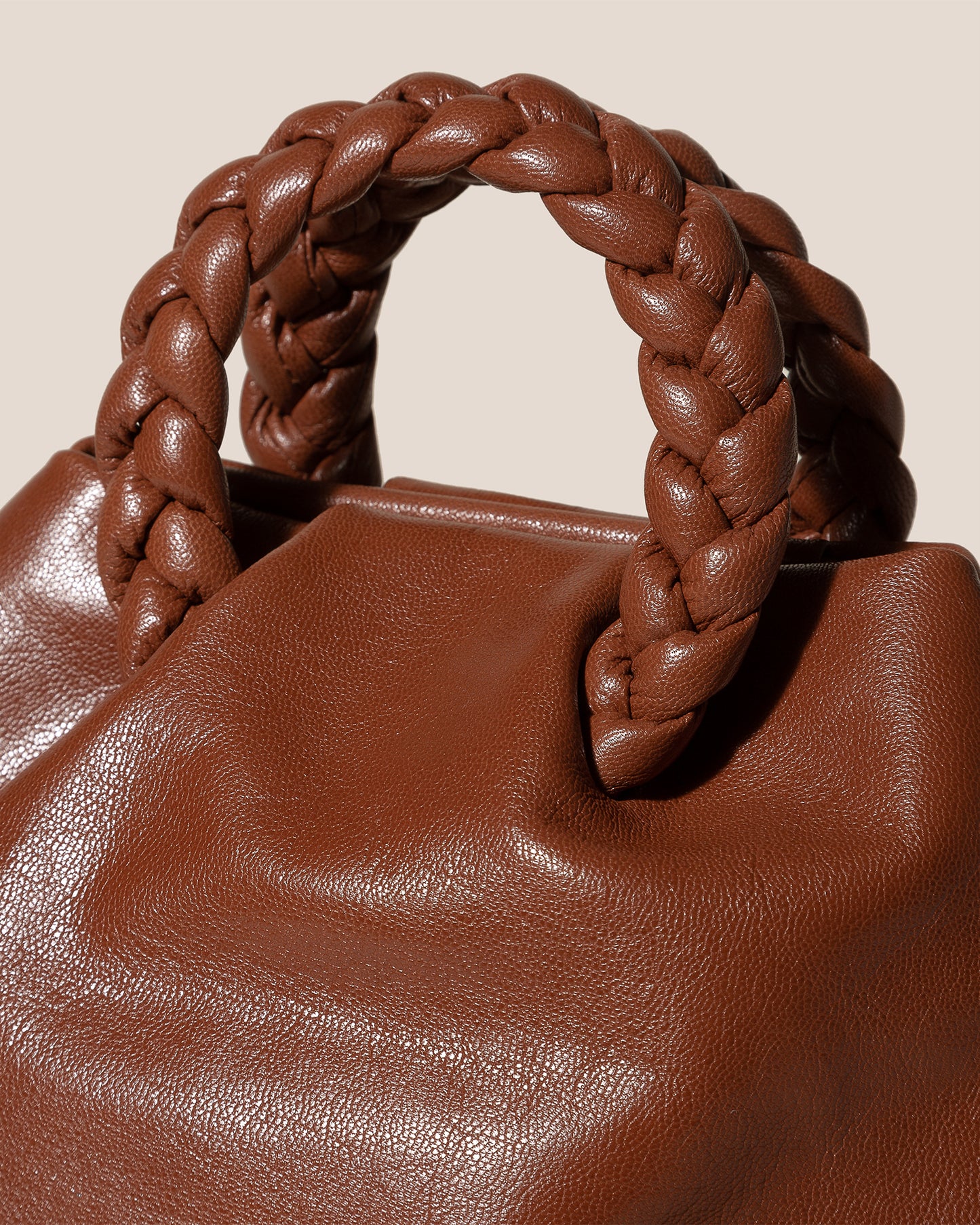 BOMBON M SUPPLE SHINY - Medium Plaited-handle Leather Handbag