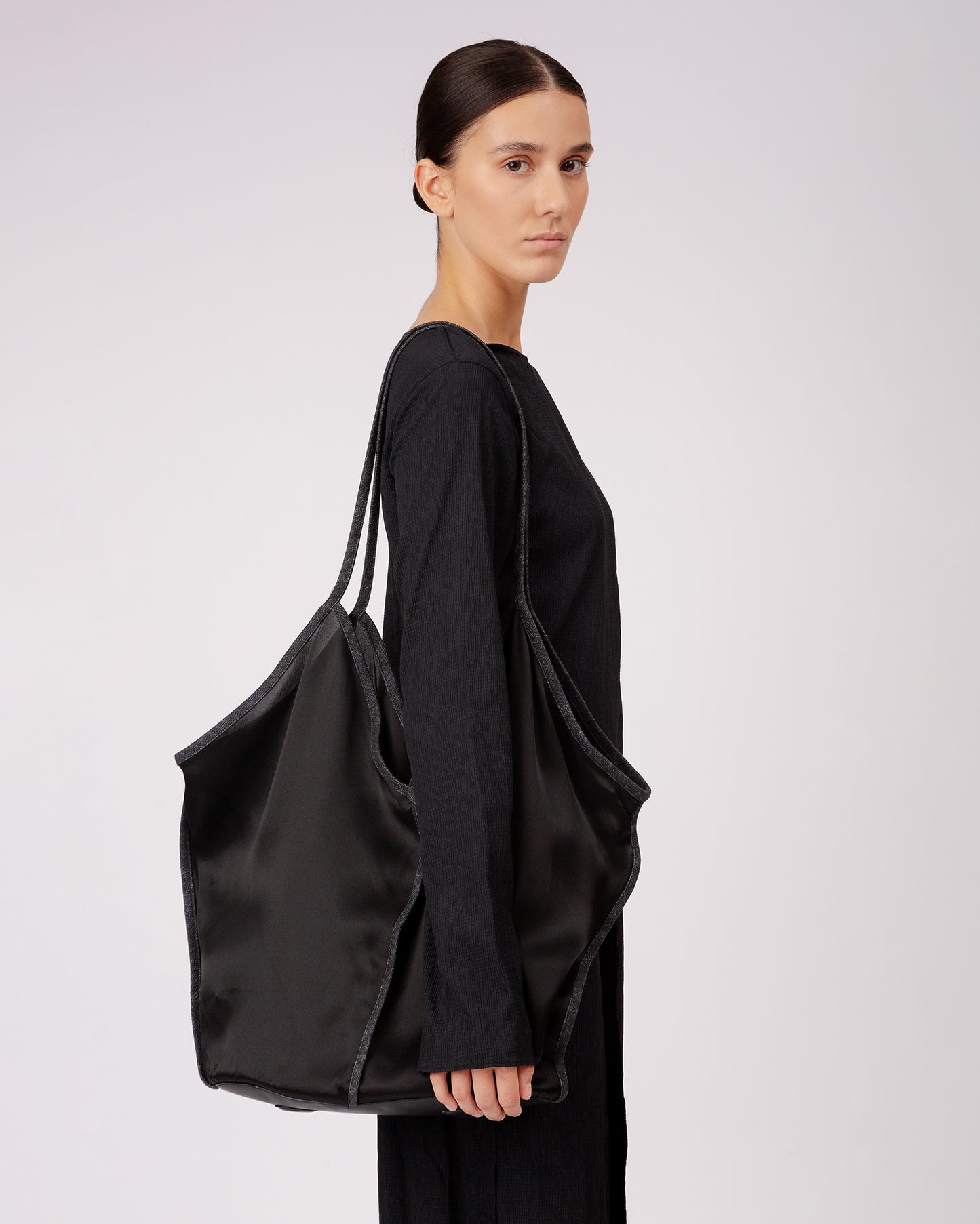 CALELLA LARGE - Silk Tote Bag