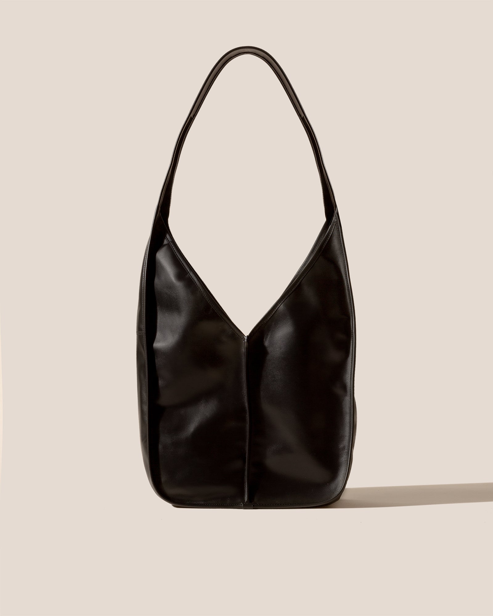 【サーリーリーさま専用】HEREU  ショルダーバッグ CALELLA CROSSBODY - Leather-trimmed Crossbody Sac – Hereu Studio