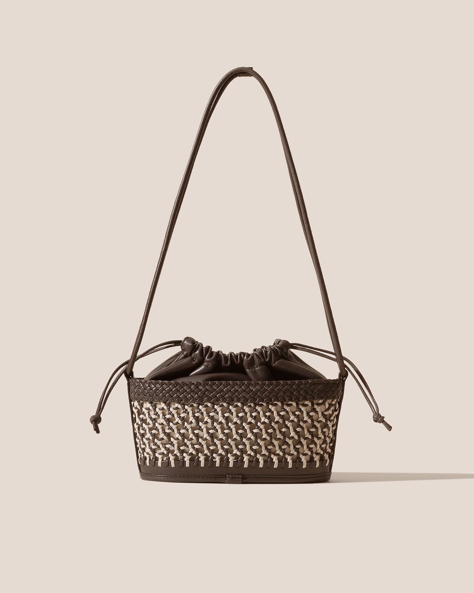 GAIA - Woven Bucket Crossbody Bag – Hereu Studio