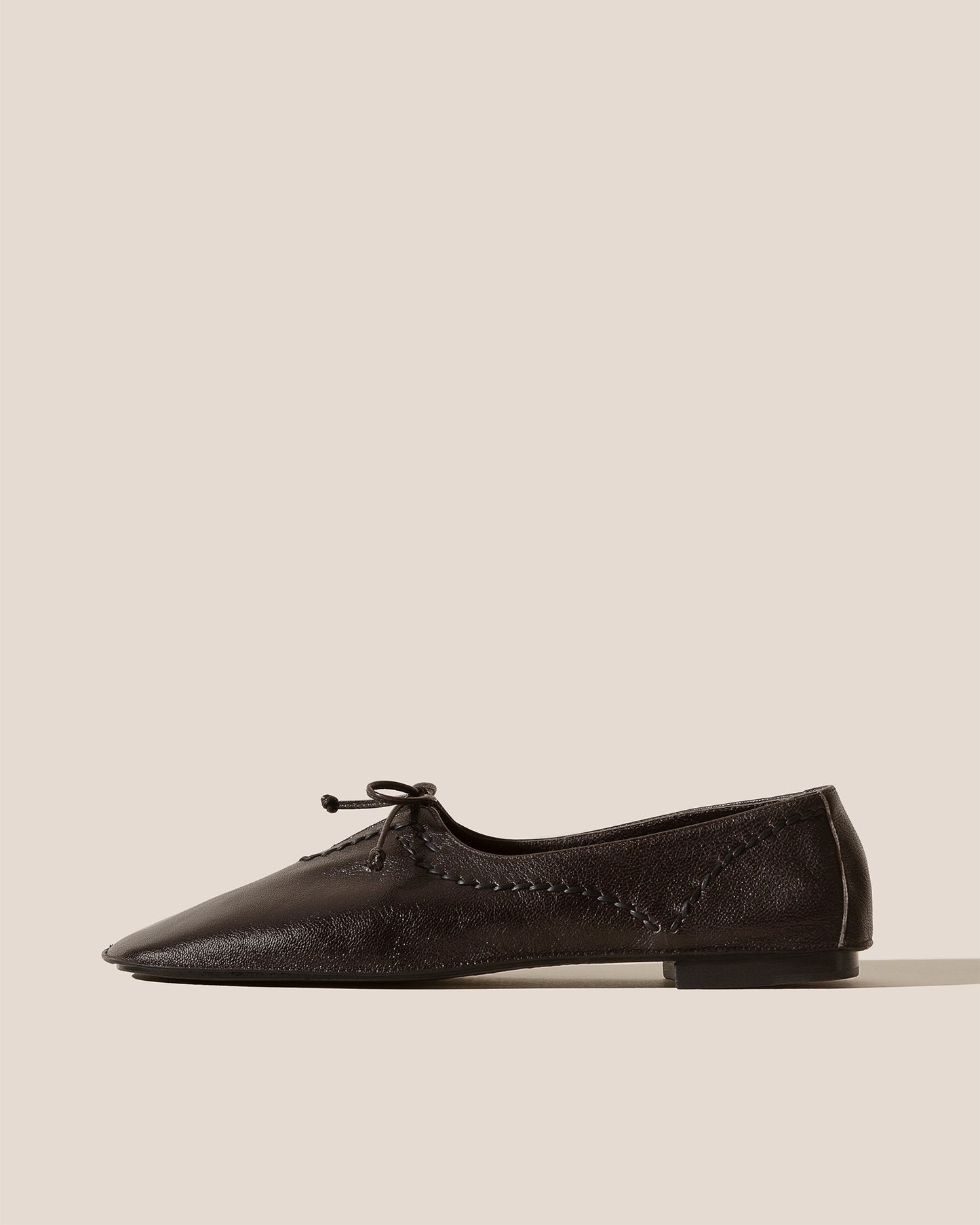 RASSA - Soft Lace-up Shoe