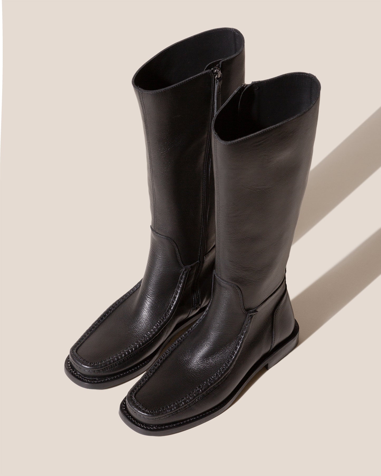 RIERA BORDON HIGH GRAINY- Moc Toe Knee High Boot