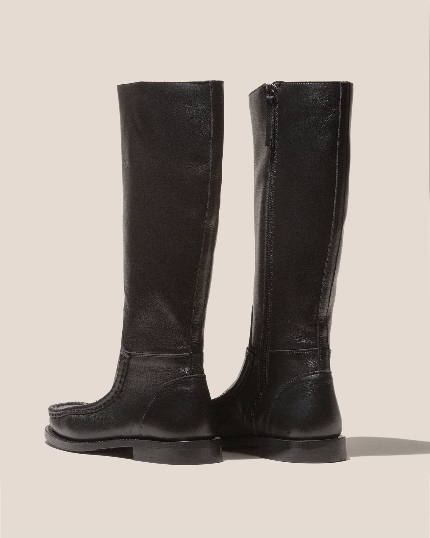 RIERA BORDON HIGH GRAINY- Moc Toe Knee High Boot