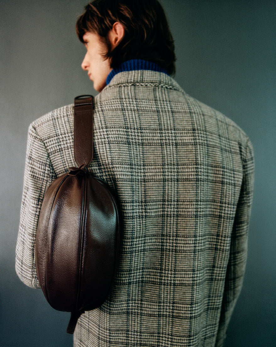 【貴重】BAAD/B-SOUL（ビーソウル） BOYA L DISTRESSED - Ball-Shaped Crossbody Bag – Hereu Studio