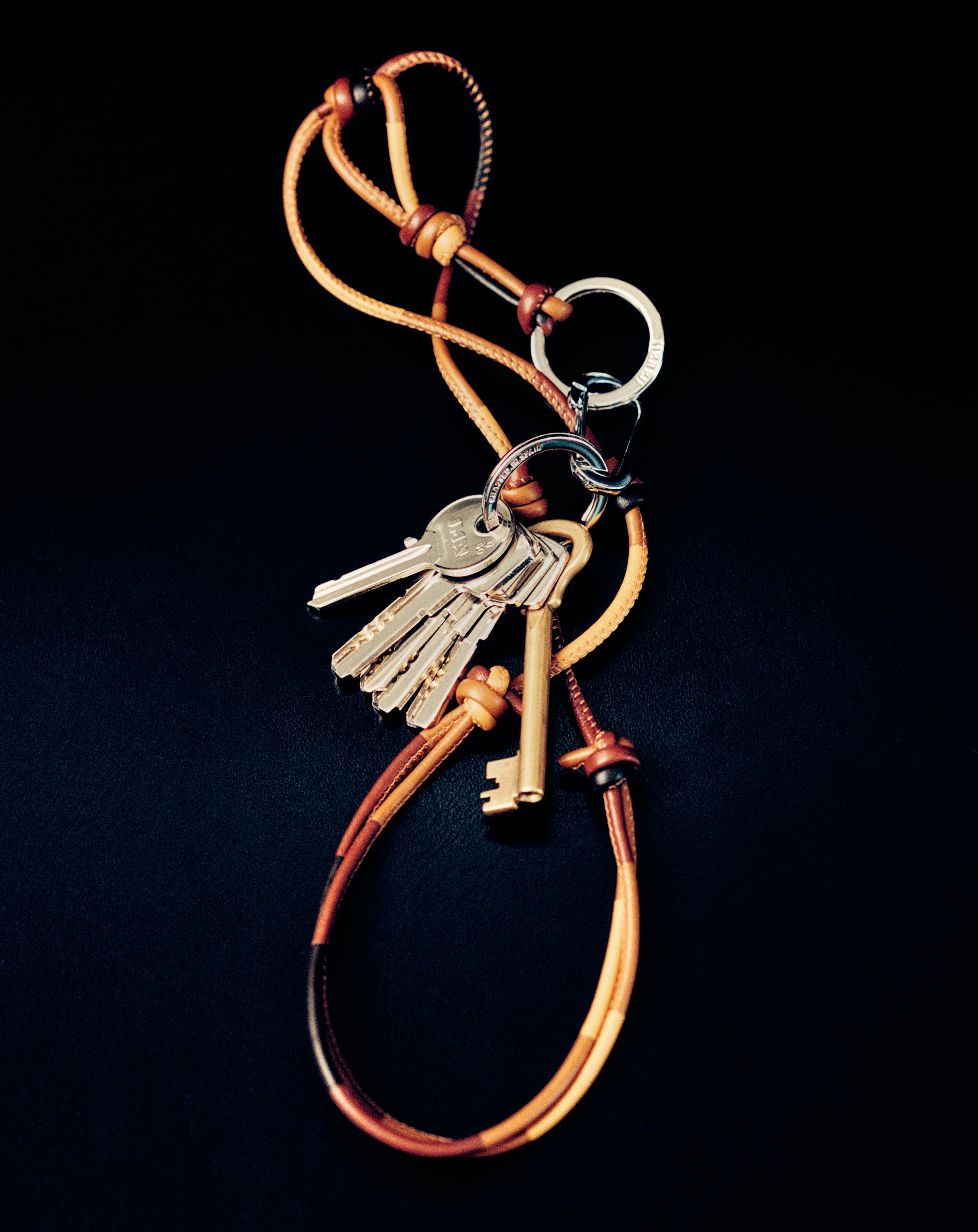 SORRA KEYCHAIN - Hand-Knotted Patchwork Keychain – Hereu Studio