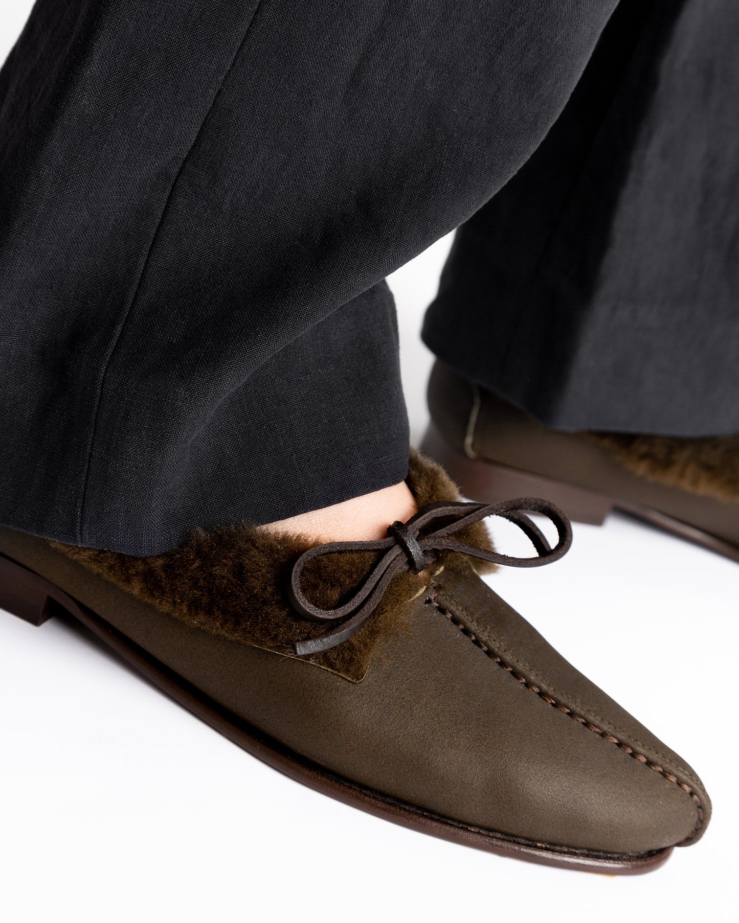 TILLA SHEARLING - Men's Deconstructed Babouche