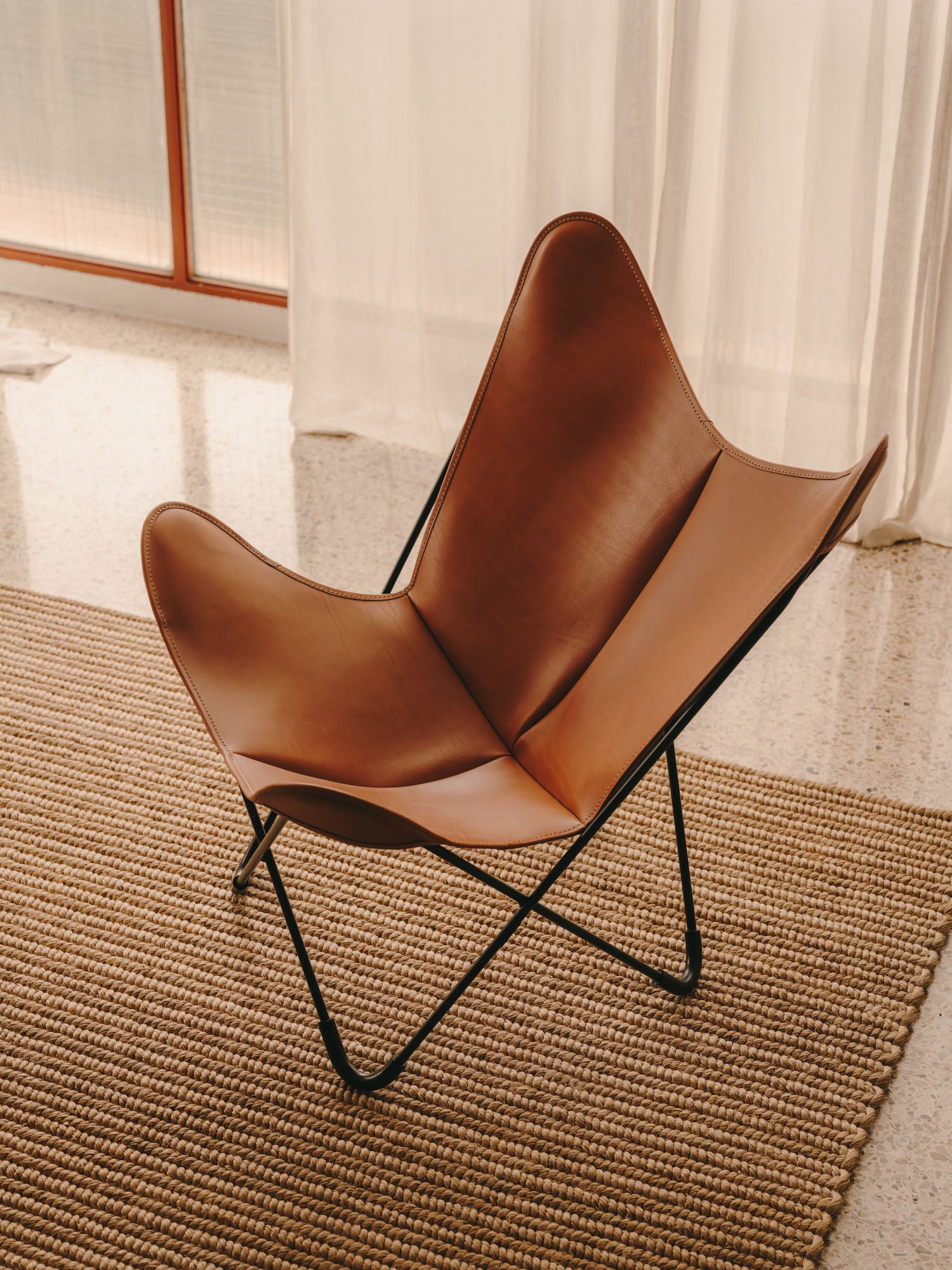 BONET BKF CHAIR - Butterfly Leather Chair by Bonet, Ferrari 