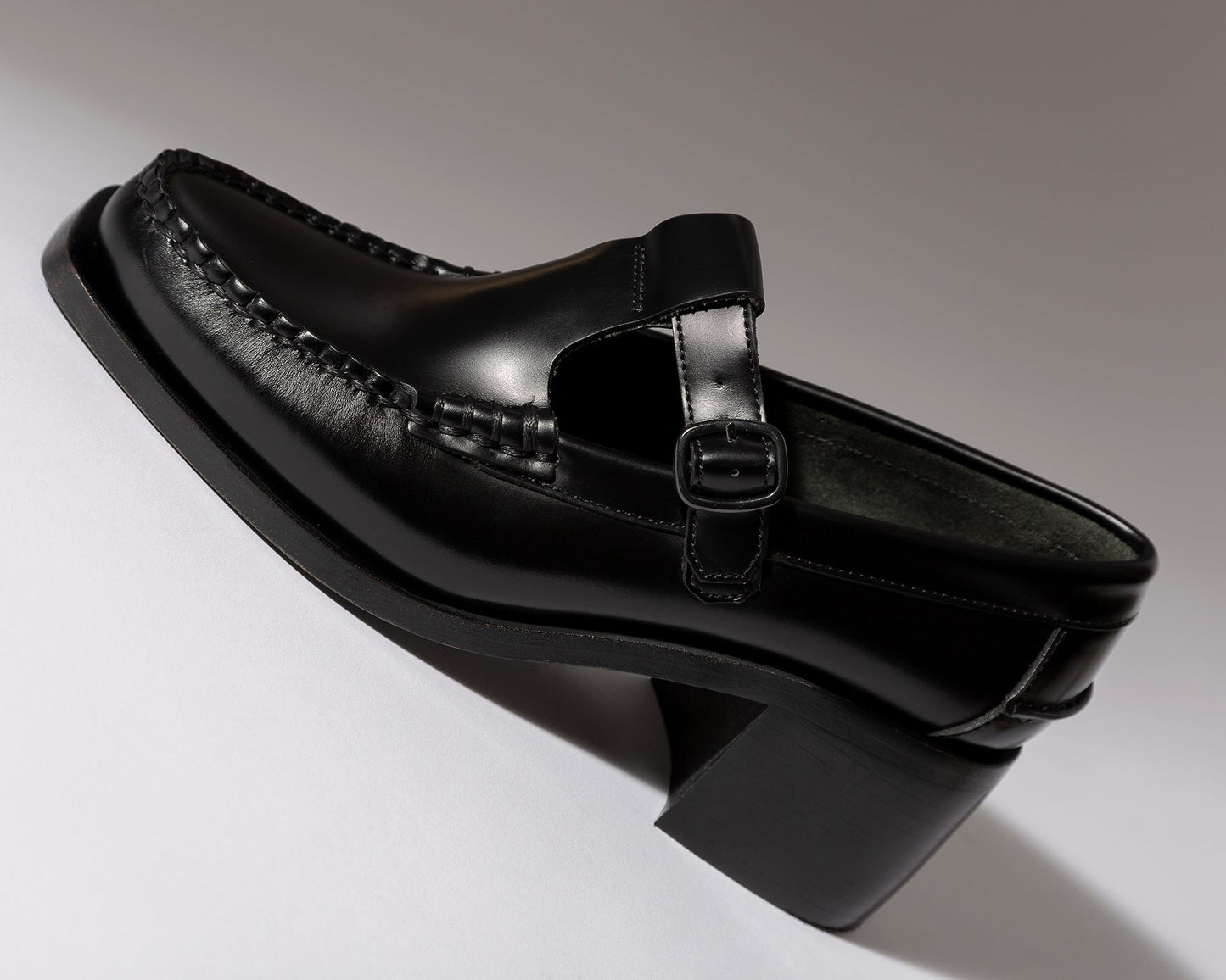 ALBER HEELED - T-Bar Loafer