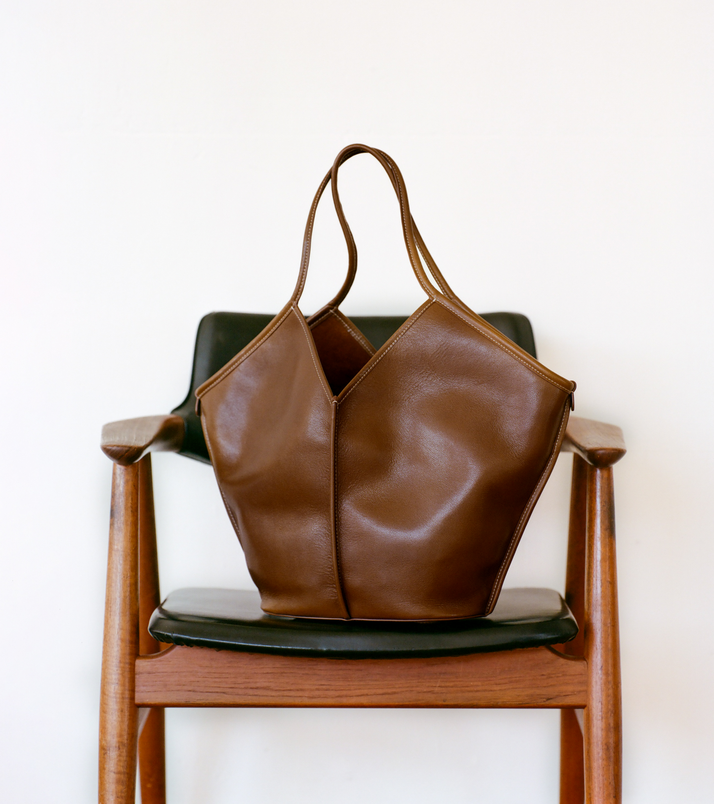 Tan Calella leather tote bag, Hereu