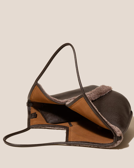 CALELLA CURLY SHEARLING TRIMS - Leather Tote Bag