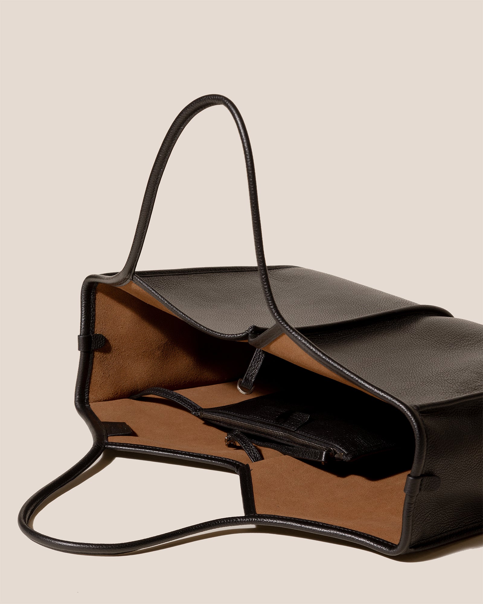 Hereu Black Bag With Brown Leather Handles COLMADO Cut-out Leather