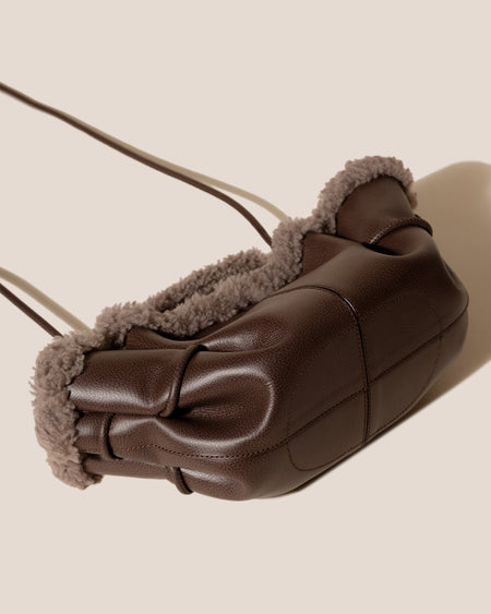 ARTA MINI CURLY SHEARLING TRIMS - Pleated Crossbody Bag