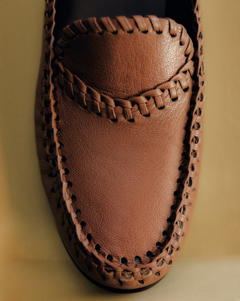 SASTRE SUPPLE SHINY - Braided Seam Slip-On Loafer