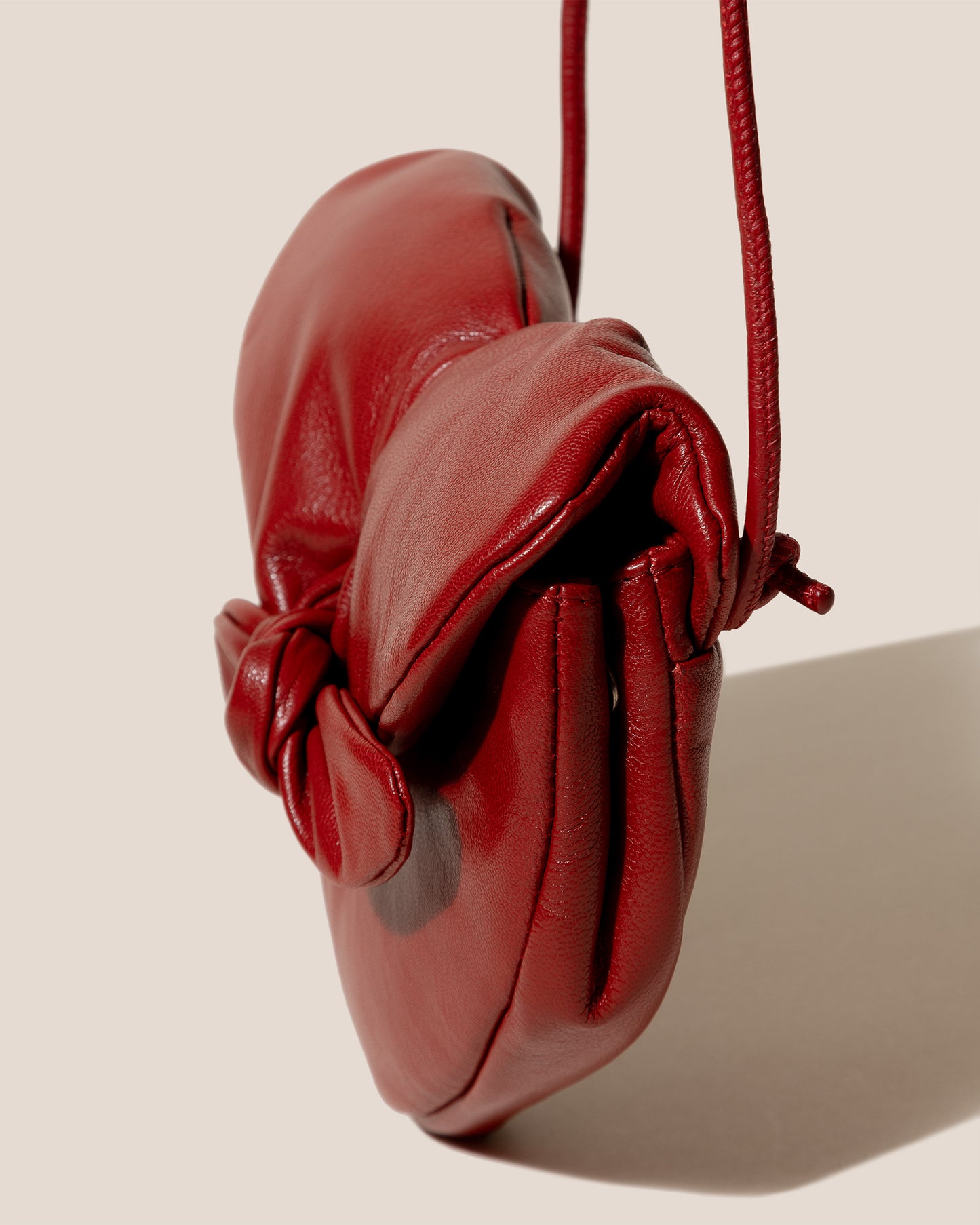 CORET - Heart-Shaped Crossbody Bag