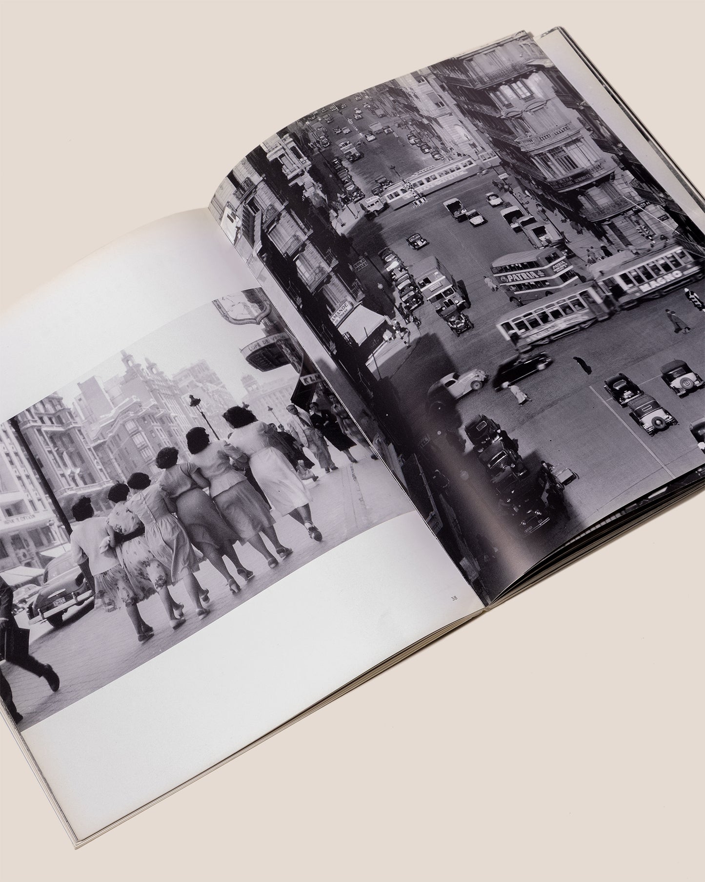 FRANCESC CATALÀ-ROCA - Museu d'Art Modern de Tarragona Book