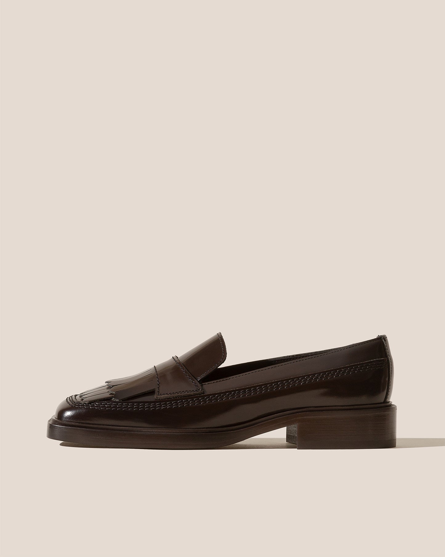 AINA POLISHED - Fringed Slip-On Loafer