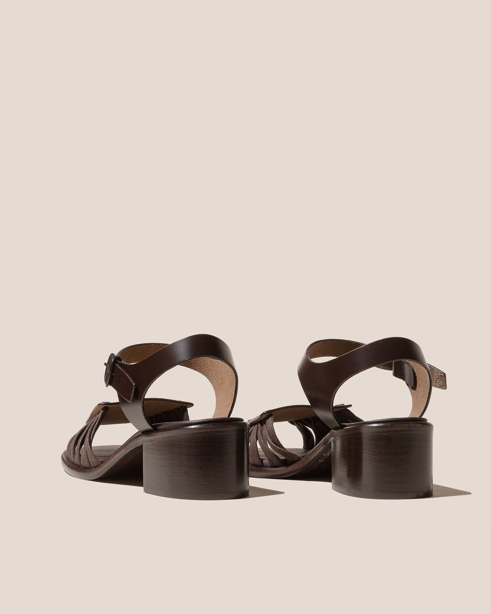 【関税込み】HEREU★ALARO スクエアトゥ Tバー サンダル 2色 ALARO TWO-PART HEEL - Square-Toe Sandal – Hereu Studio