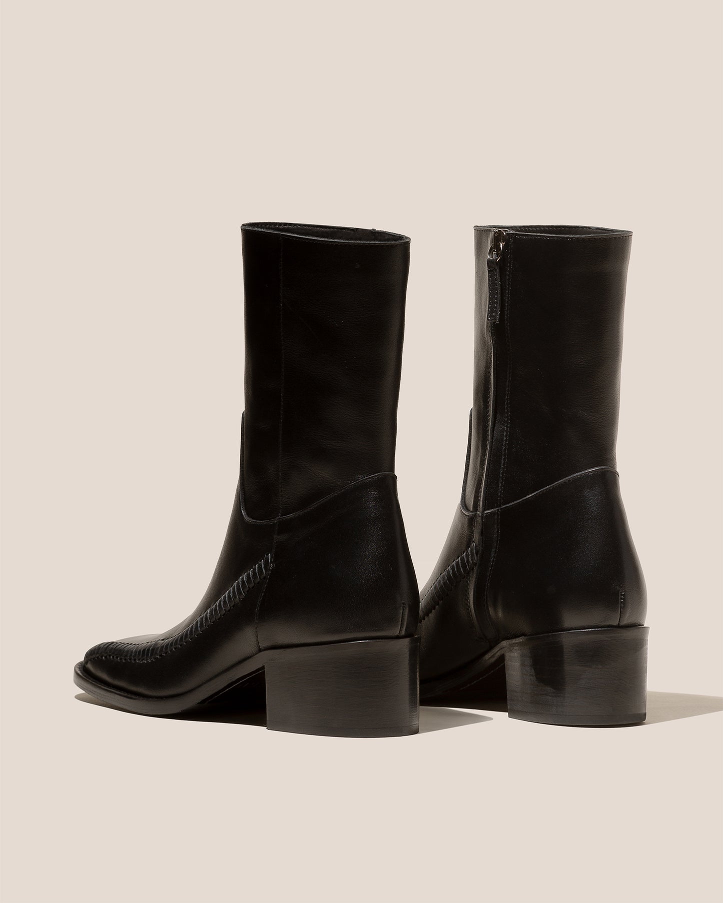 ALCARI - Square Toe Ankle Boot