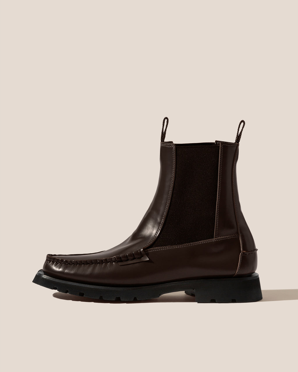 ALDA SPORT - Tread Sole Low-Calf Chelsea Boot