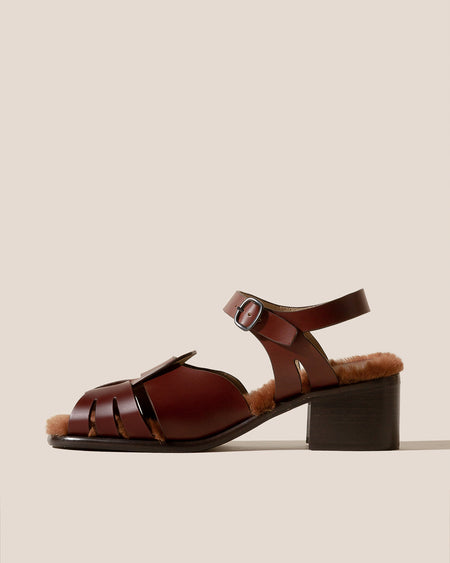 ANCORA SQUARED HEELED SHEARLING - Open-Toe Fisherman Sandal