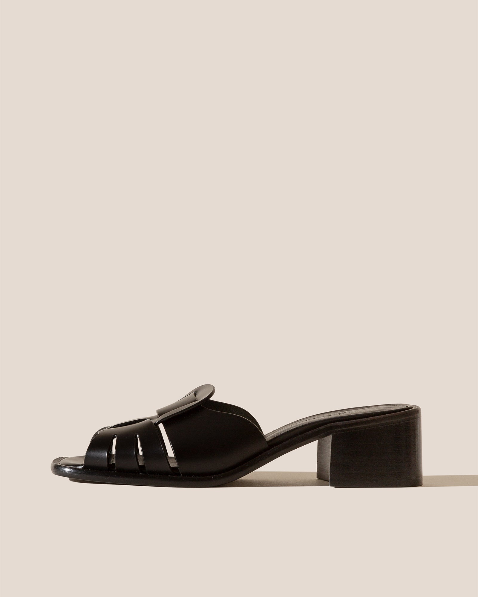 HEREU ヘリュー アンコラ スクエア フィッシャーマン スライド ANCORA SQUARED SLIDE - Fisherman Slide – Hereu Studio