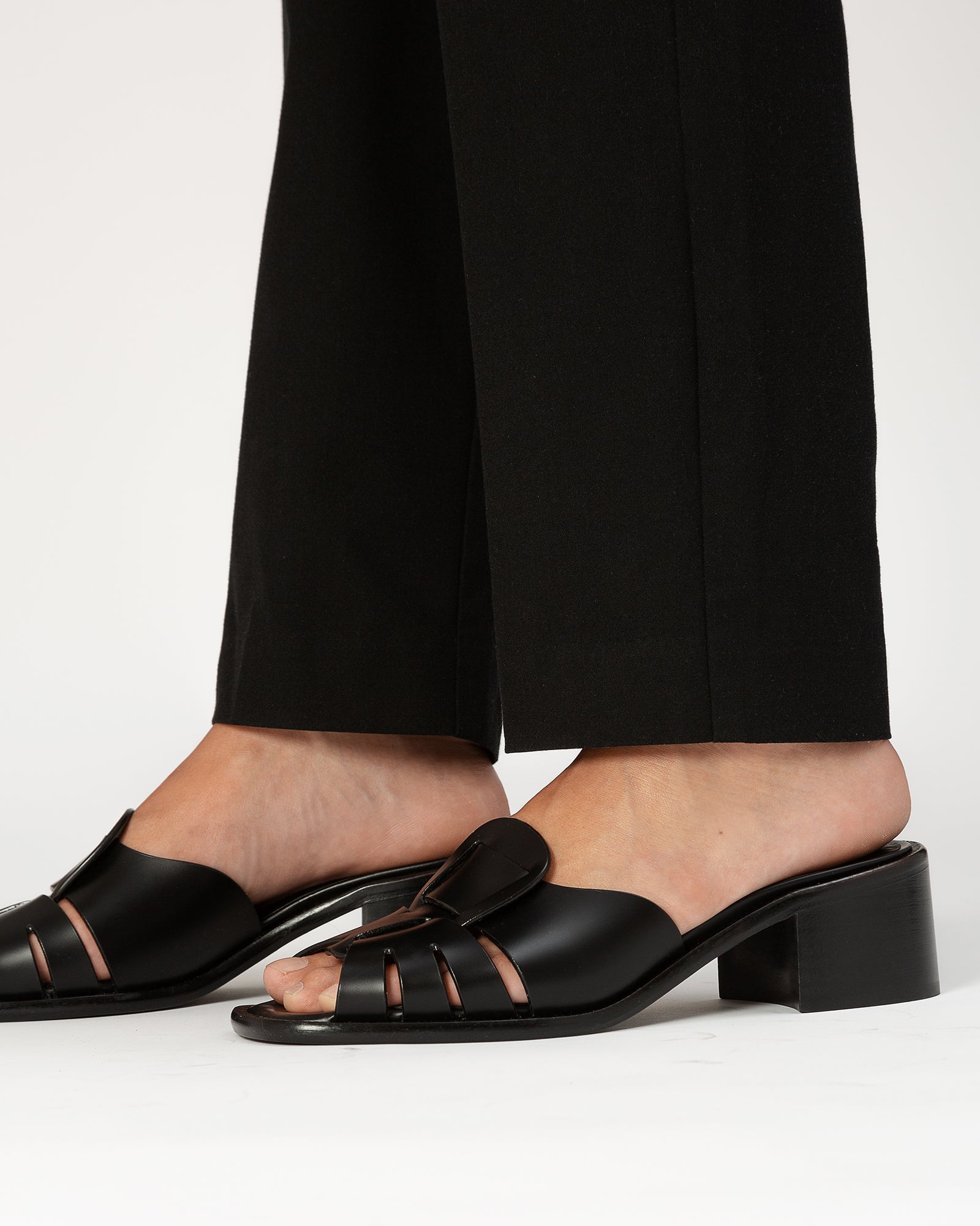 ANCORA SQUARED HEELED SLIDE - Heeled Fisherman Slide – Hereu