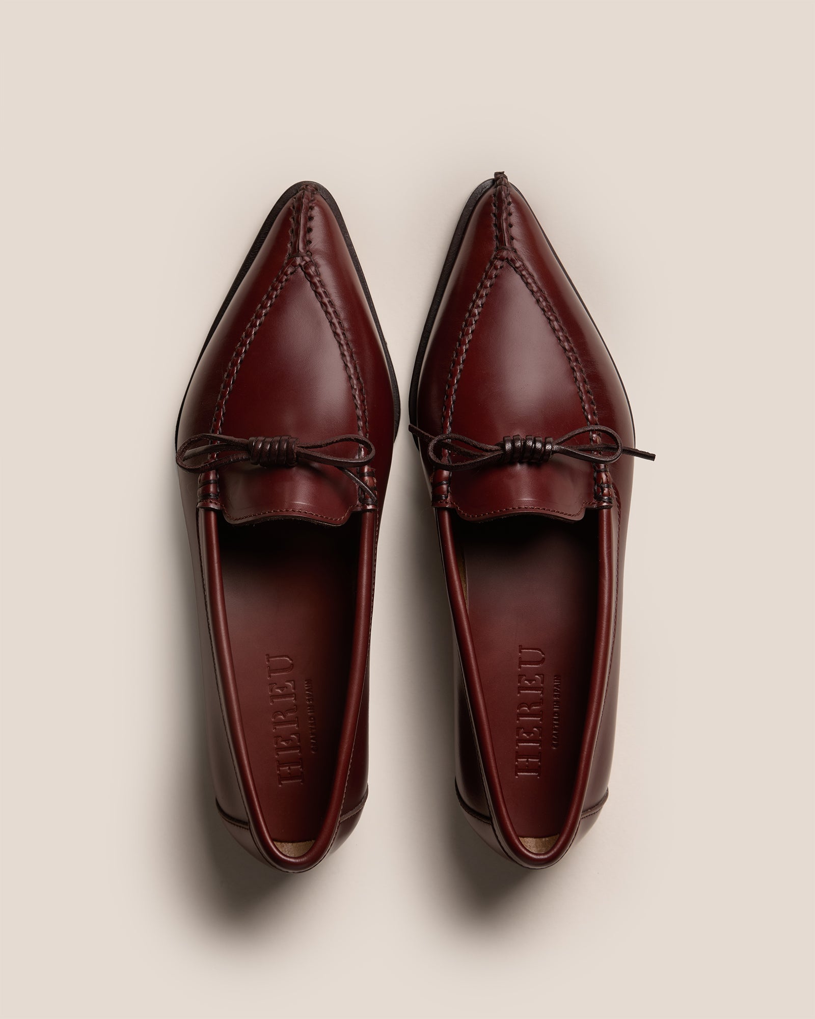 ARESTA - Pointy Moccasin Flat