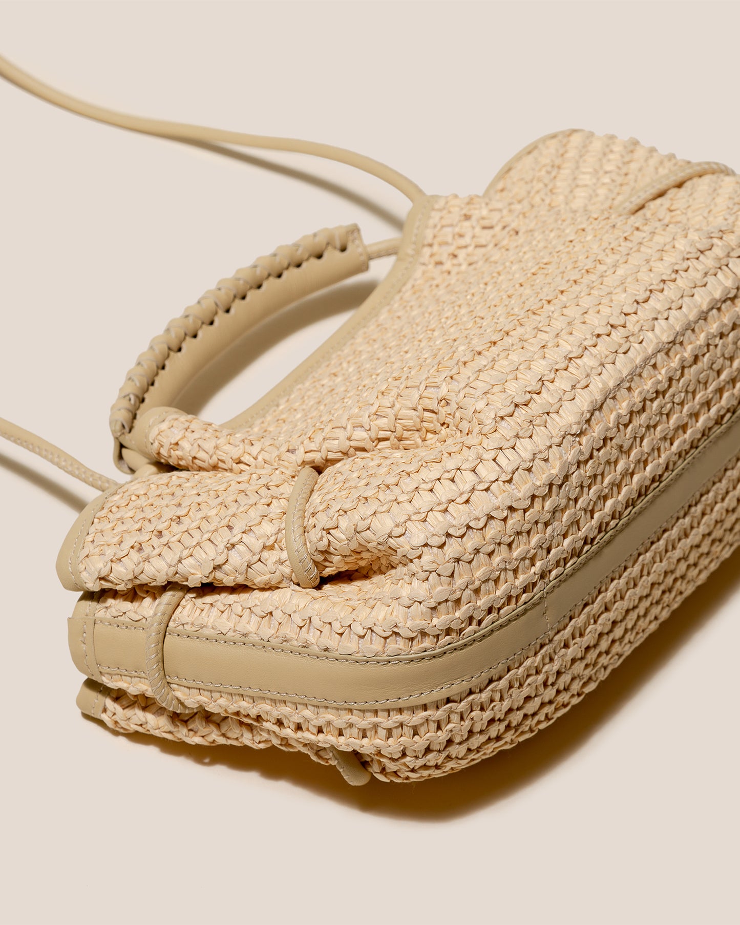 ARTA MINI RAFFIA - Pleated Crossbody Bag