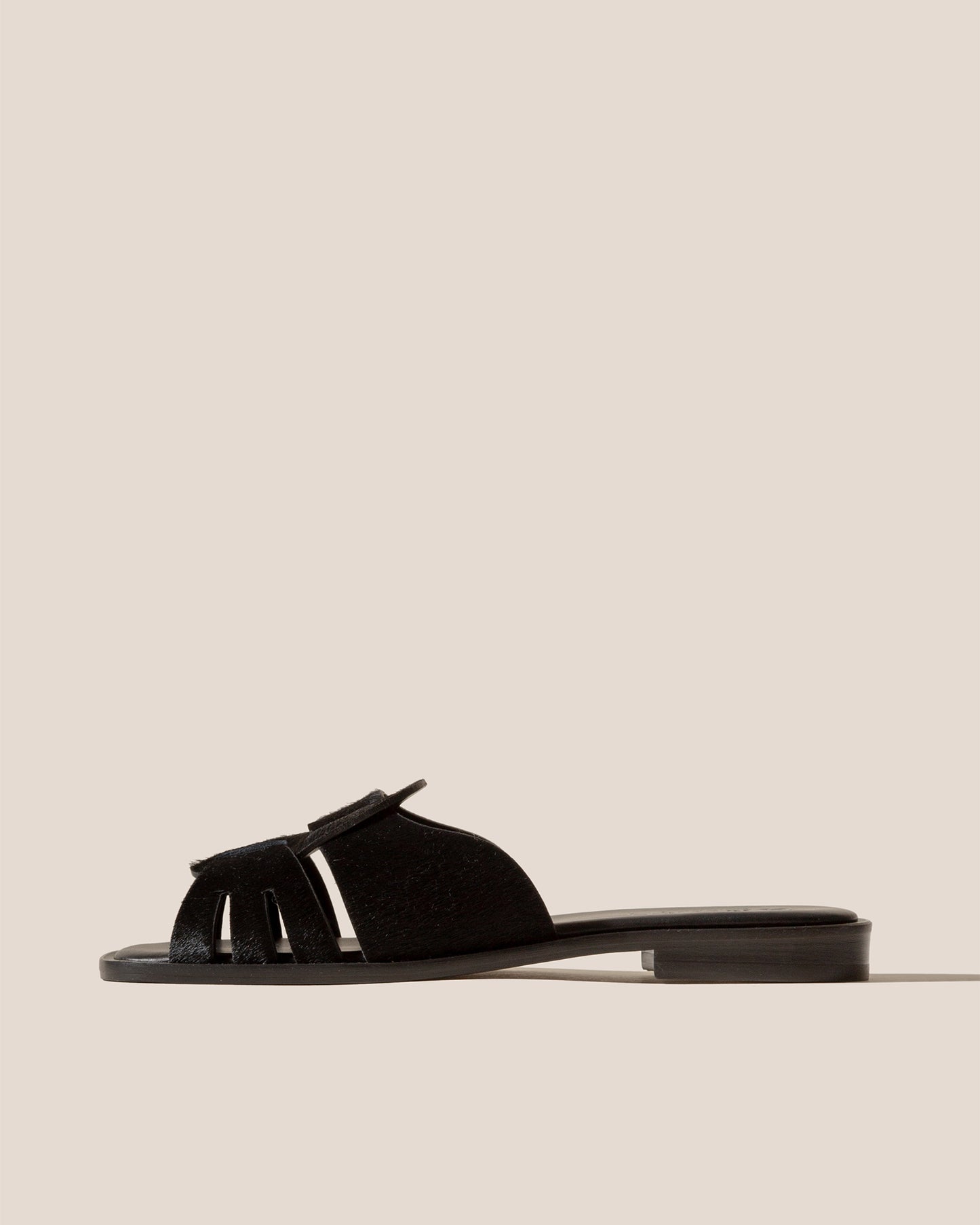 ANCORA SQUARED SLIDE CALF HAIR - Fisherman Slide