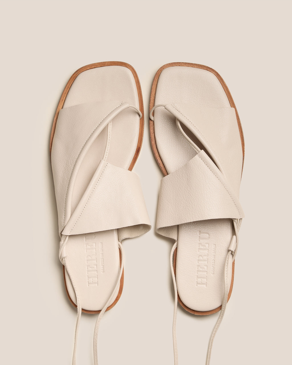 CLAVA ANKLE SUPPLE SHINY - Ankle Laced Asymmetrical Sandal