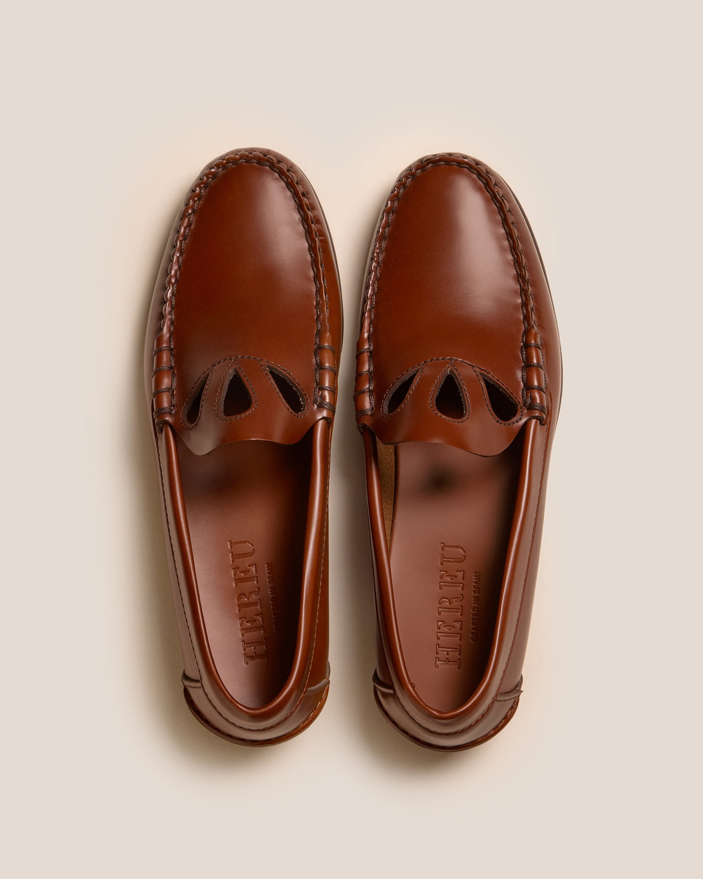 ANANCLA - Cut-Out Slip-On Loafer