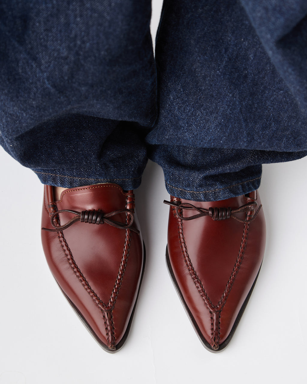 ARESTA - Pointy Moccasin Flat