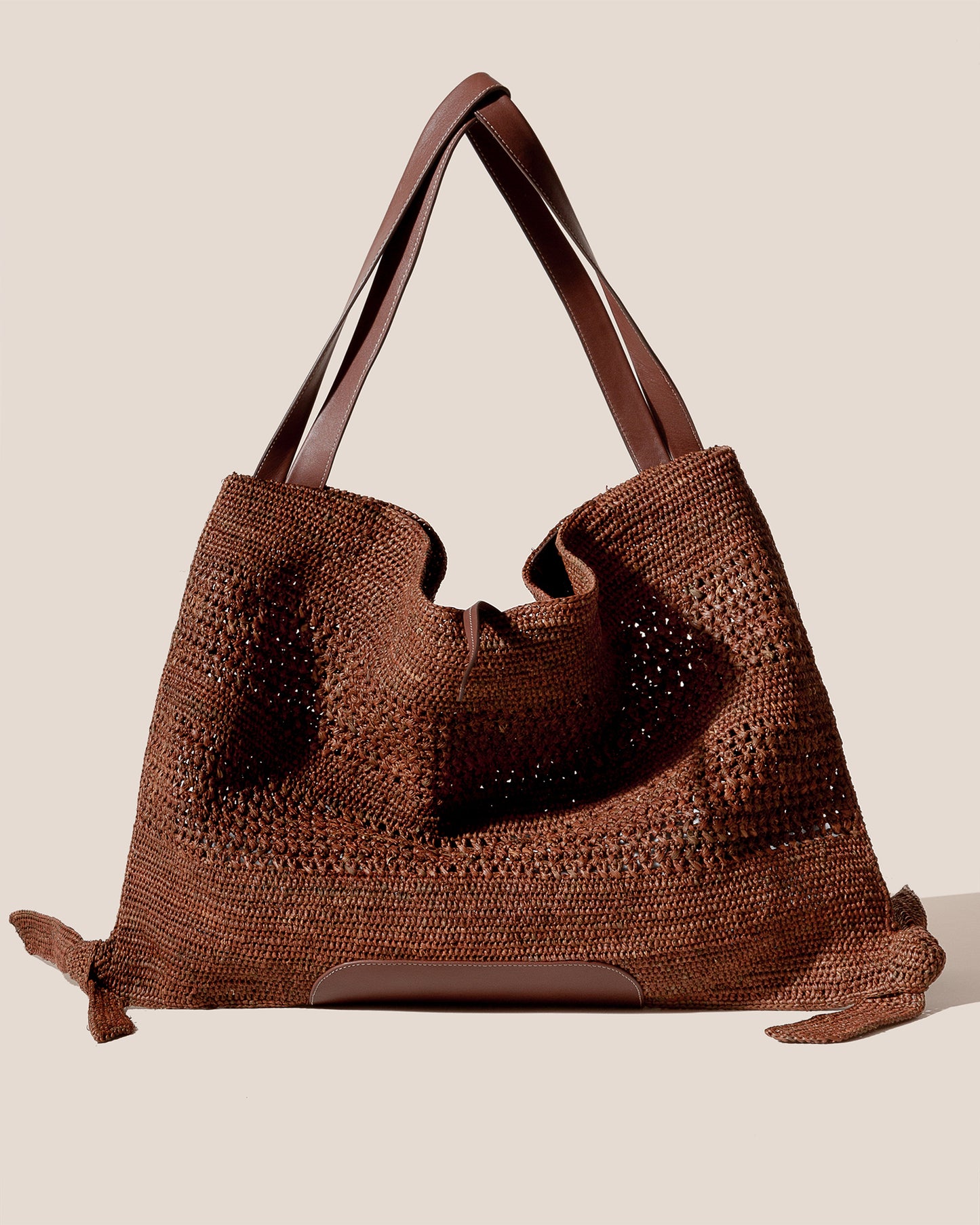 CADOR - Slouchy Raffia Macrame Shoulder Bag