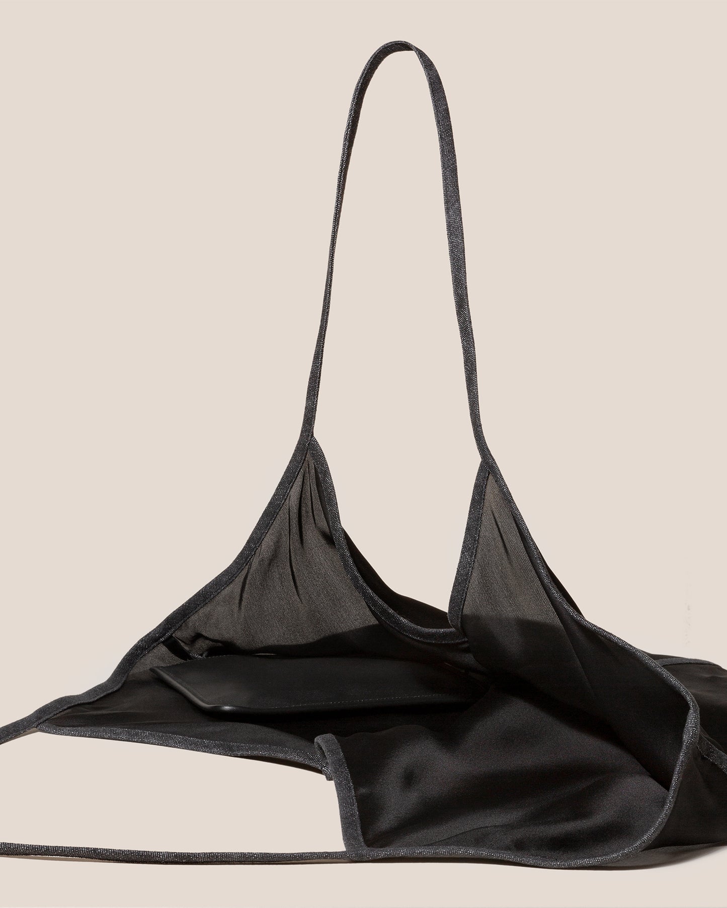 CALELLA R LARGE - Silk Tote Bag