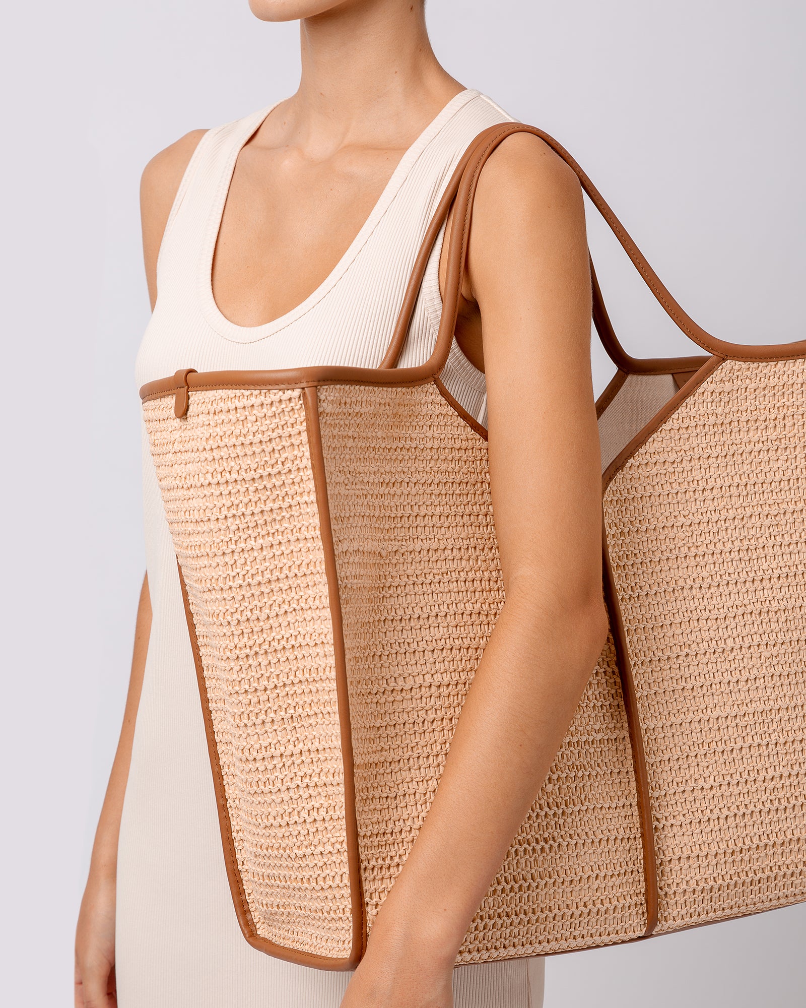 HEREU☆タン Calella ラフィア トートバッグ CALELLA RAFFIA - Leather-trimmed Tote Bag – Hereu Studio