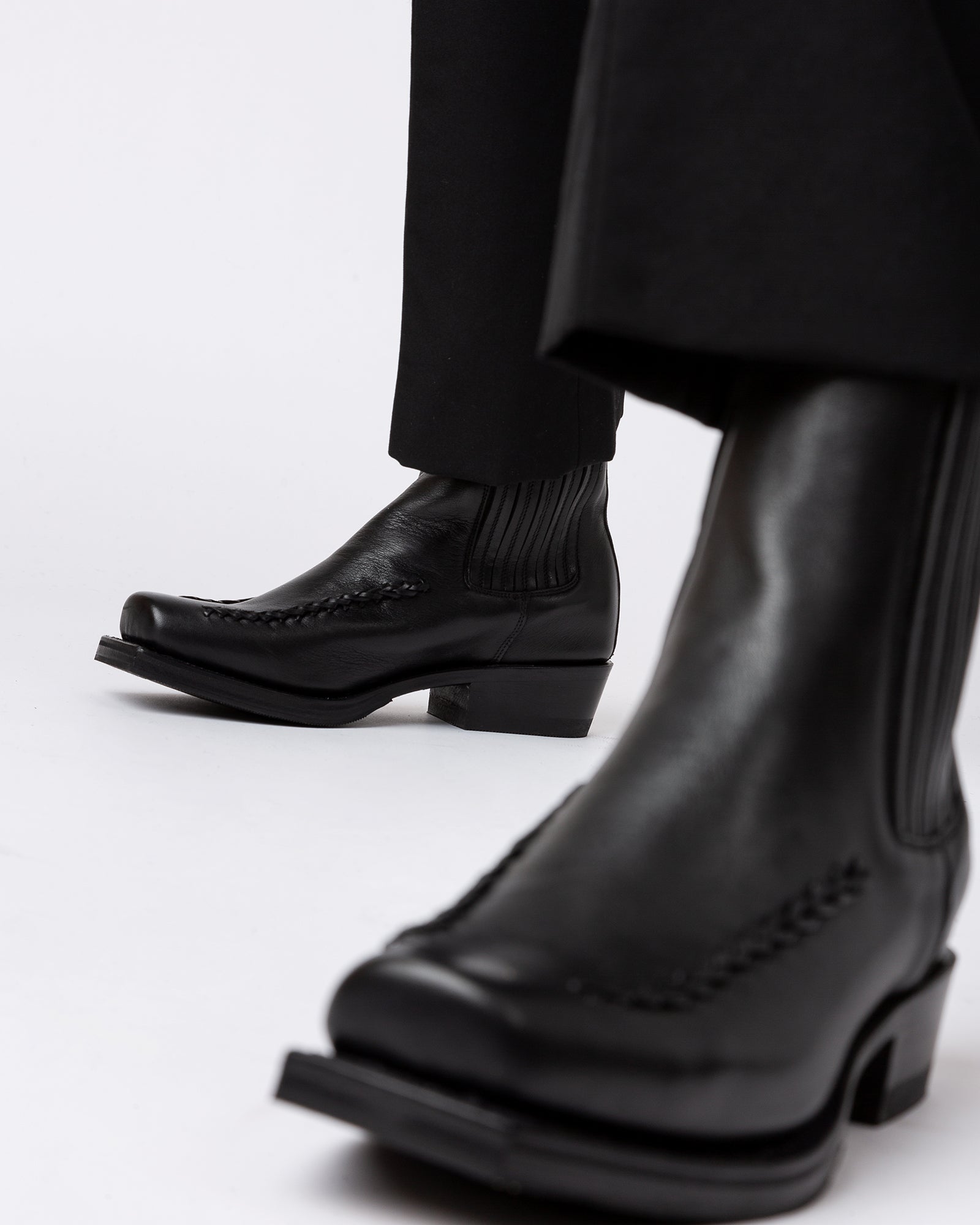 AGULLA - Men's Square-Toe Braided Detail Chelsea Boot – Hereu Studio