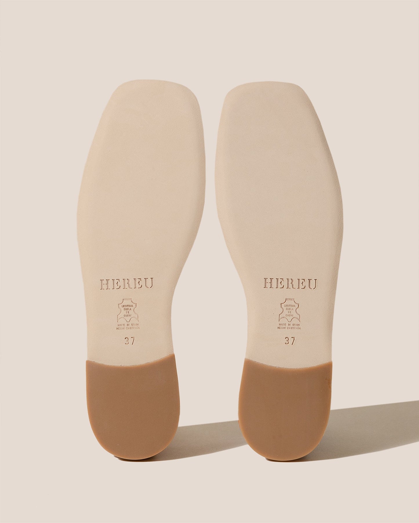 PUNTERA - Pleated-Toe Pump