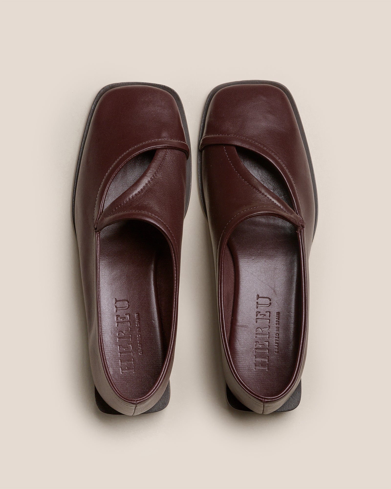 専用　HEREU Petra レザーパンプス　36 PETRA - Asymmetrical Pump – Hereu Studio
