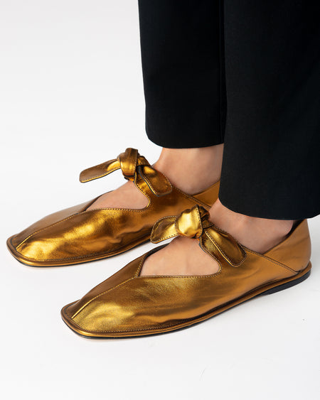 LLASADA METALLIC - Front-Knot Pump