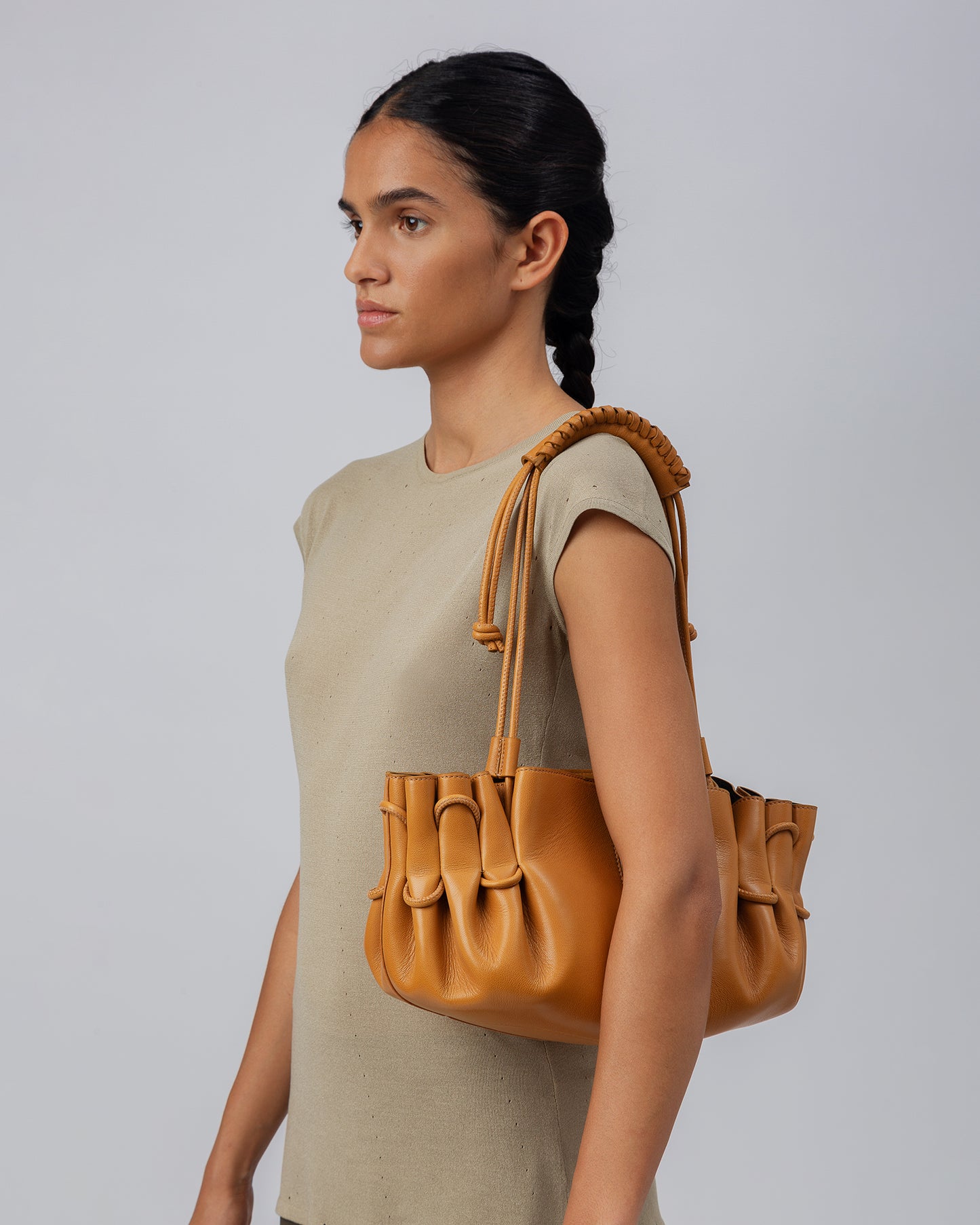 ARTA - Pleated Shoulder Bag