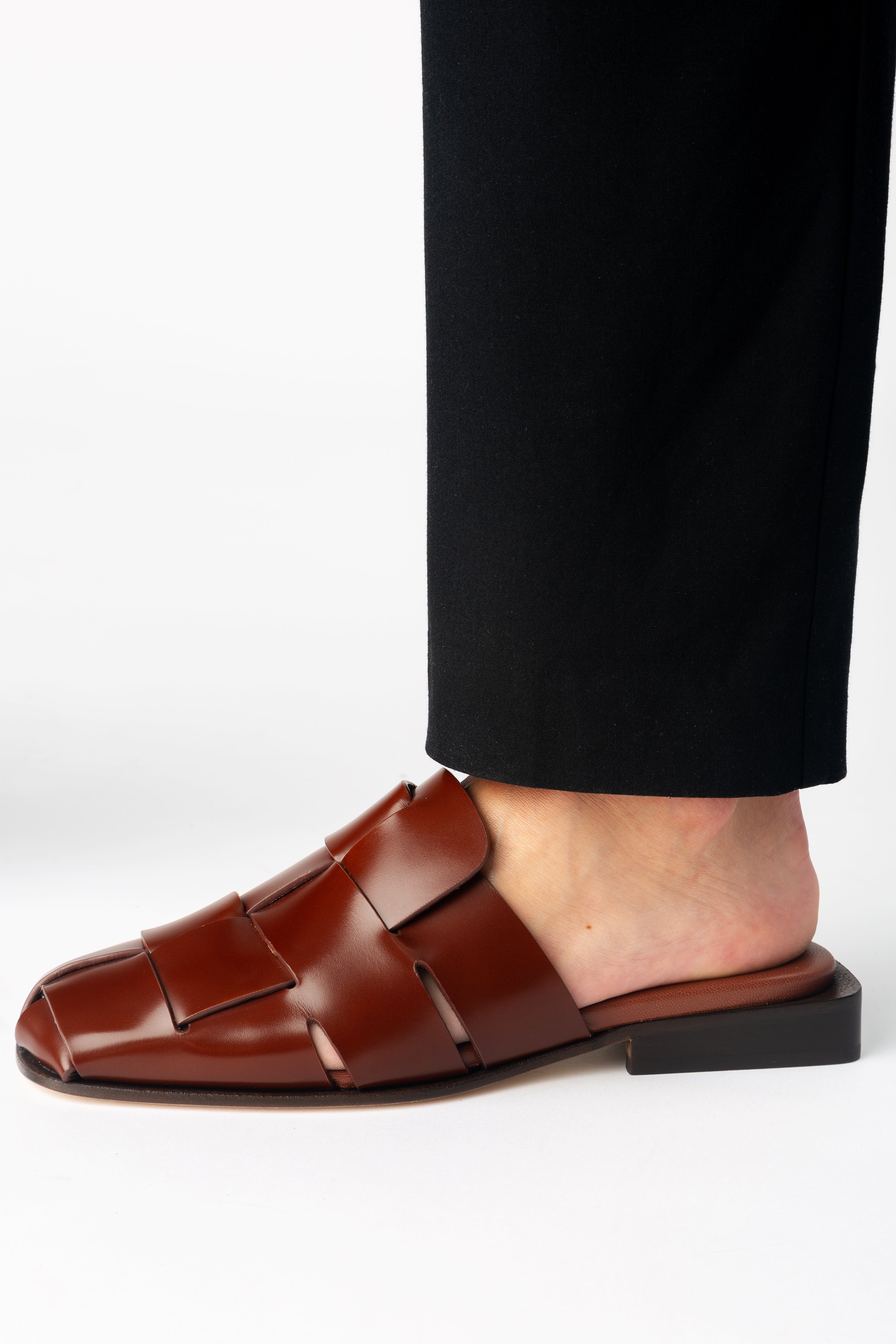 CORAIA - Interwoven Mule – Hereu Studio