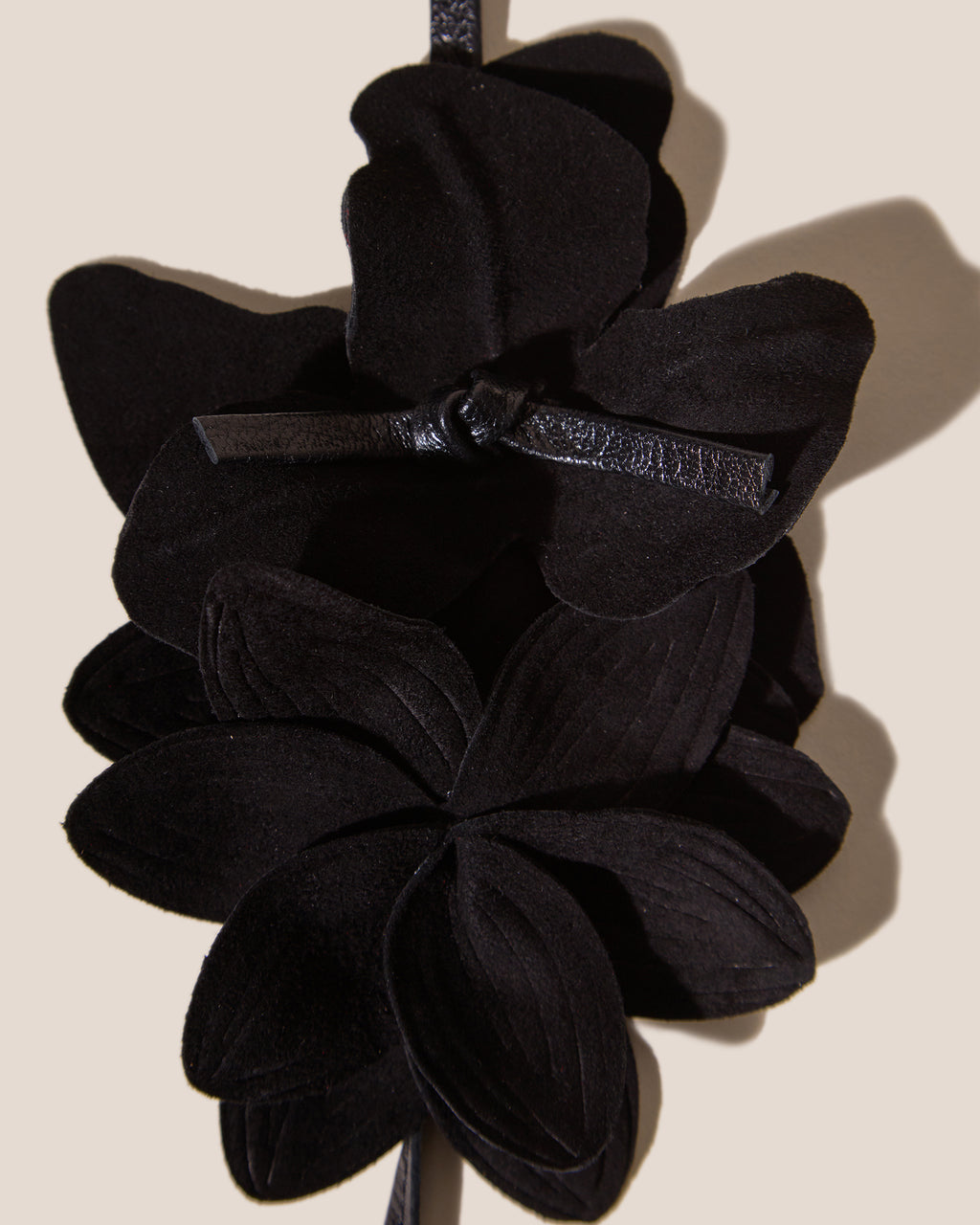 COROLA - Flower Charm with Leather Strap